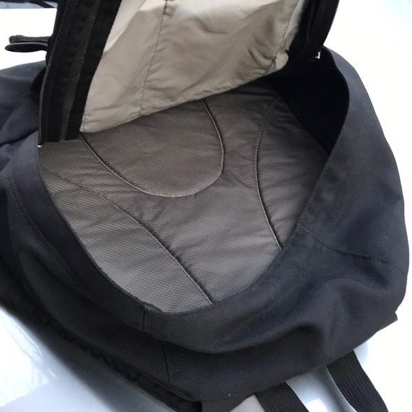 Backpack - Picture 3 of 4